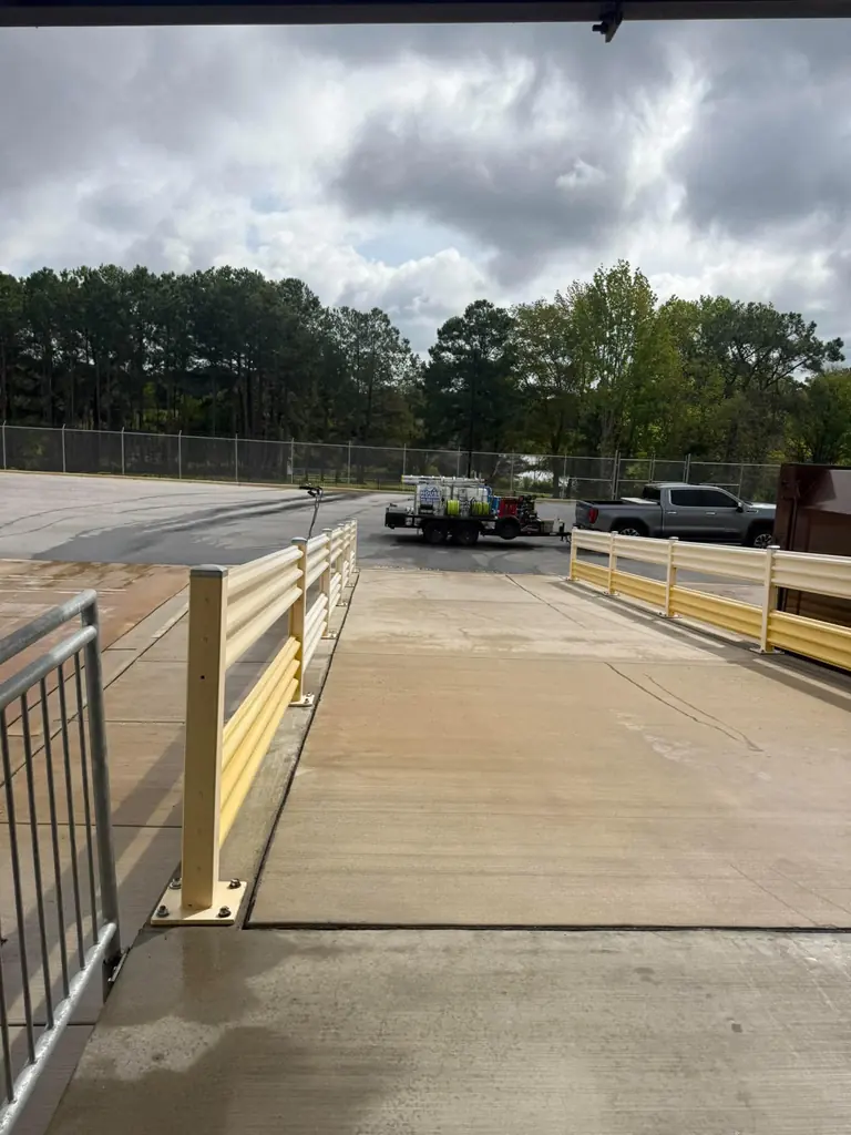 Commercial concrete ramp